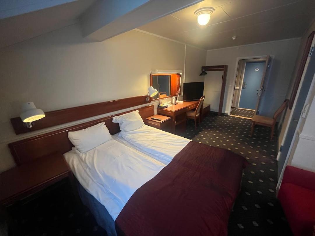 Welcome Inn Hotel Lyngskroa Oteren Exterior foto